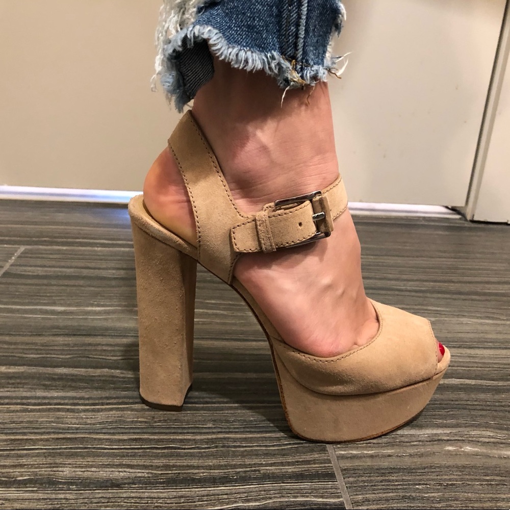 MK nude heels